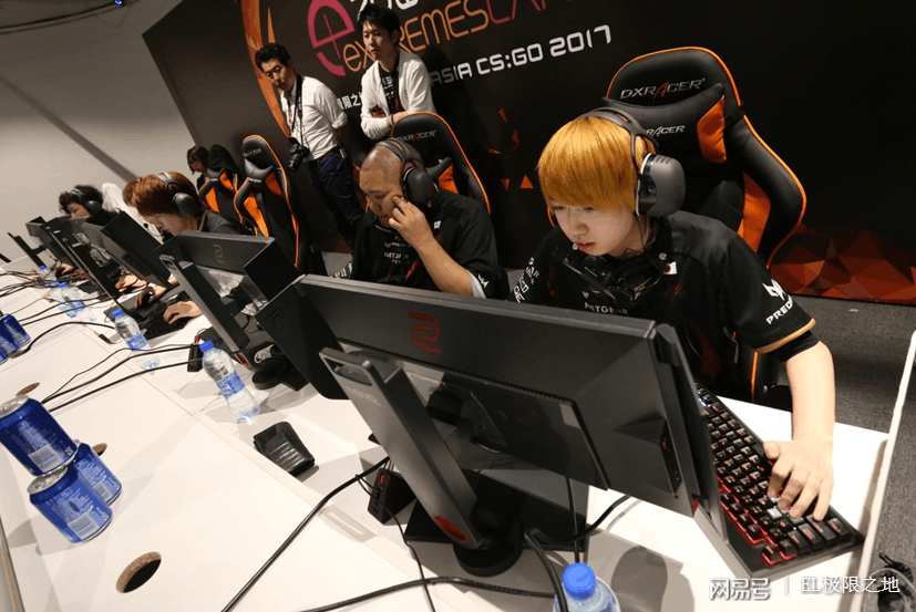 DRX血洗V5，Zeus打出惊人五杀强强对话成都决赛之夜，强势挺进下一轮的简单介绍