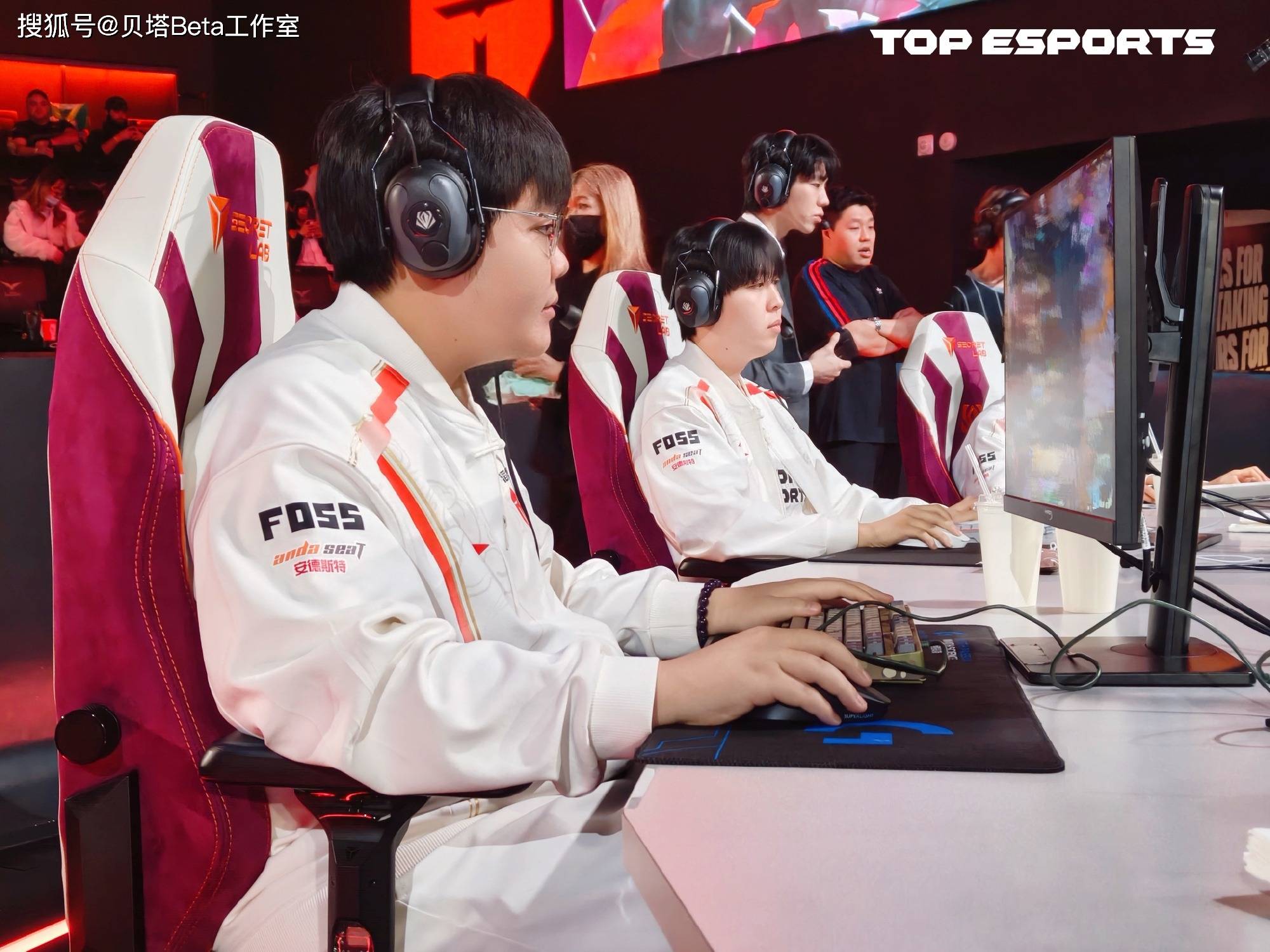 开云平台-关于TES鏖战PSG，Hanssama极限生还后反打宿敌对决四强赛，让粉丝疯狂欢呼的信息