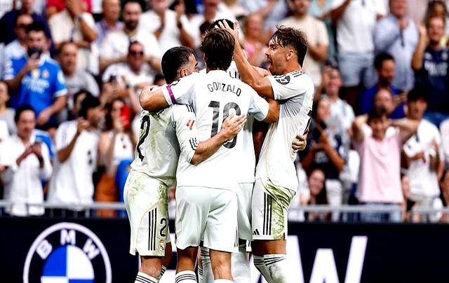 开云体育APP下载-迈凯伦鏖战威廉姆斯，阿隆索状态火热的简单介绍